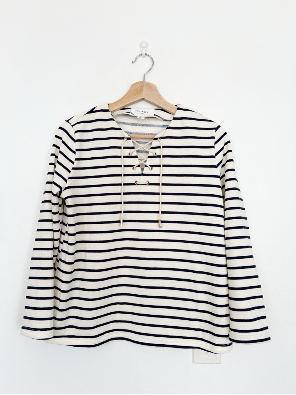 Tuckernuck || Pomander Place Manon Popover Lace Up Top Ivory Navy Stripe S